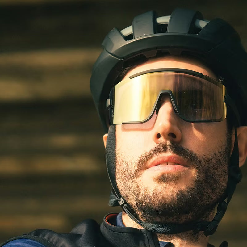 ULAC Neo Vue HOKO Jet Black / Champion Gold Photochromic