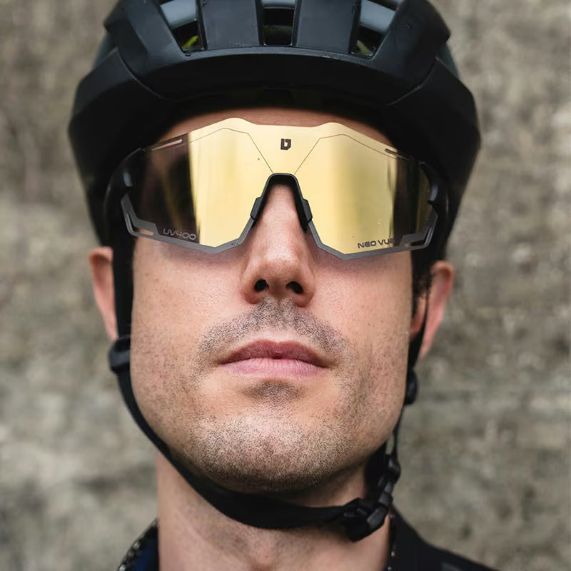 ULAC Neo Vue OTAKU 18 Black / Champion Gold Photochromic
