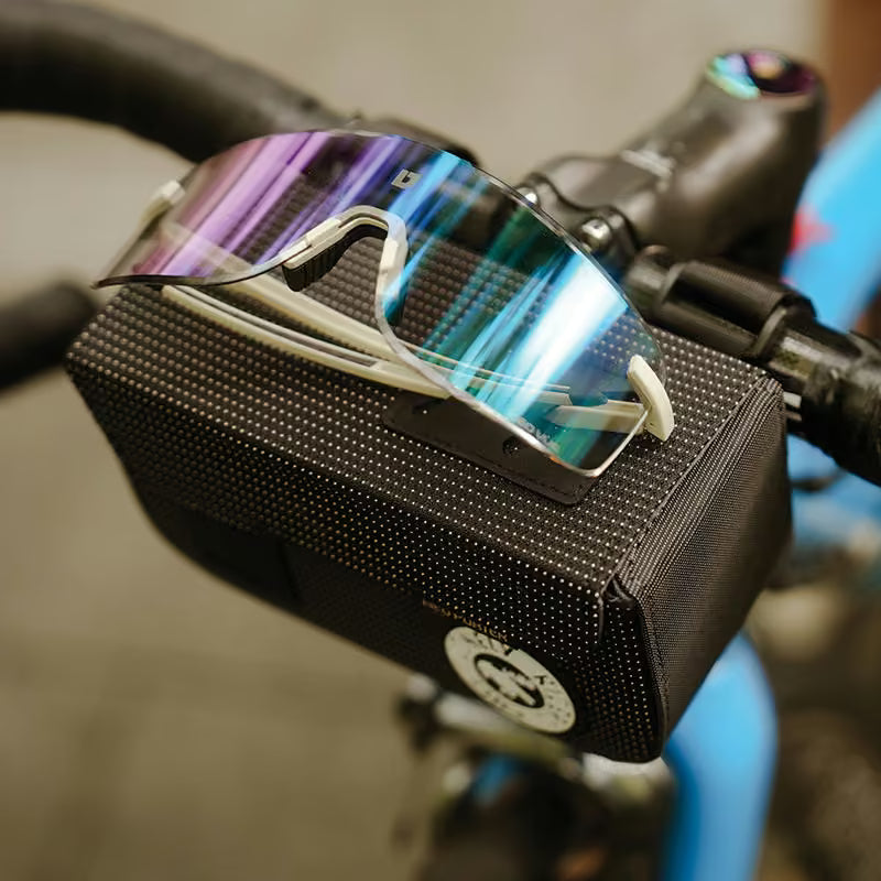ULAC Neo Vue VISIONAR Off White / Boost Blue Photochromic