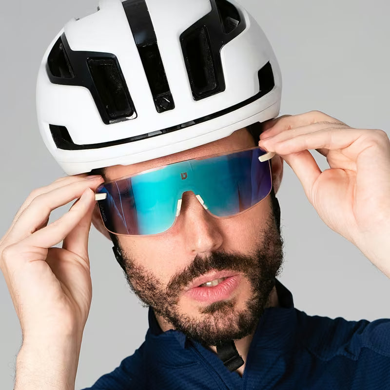 ULAC Neo Vue VISIONAR Off White / Boost Blue Photochromic